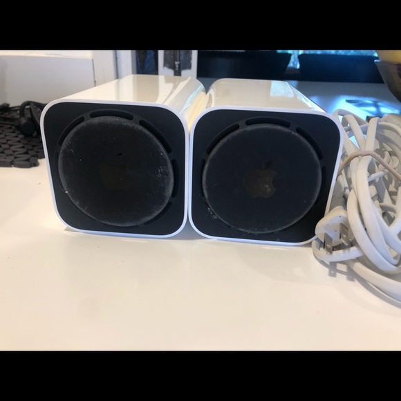 Apple Wireless internet Boosters - Picture 2 of 3